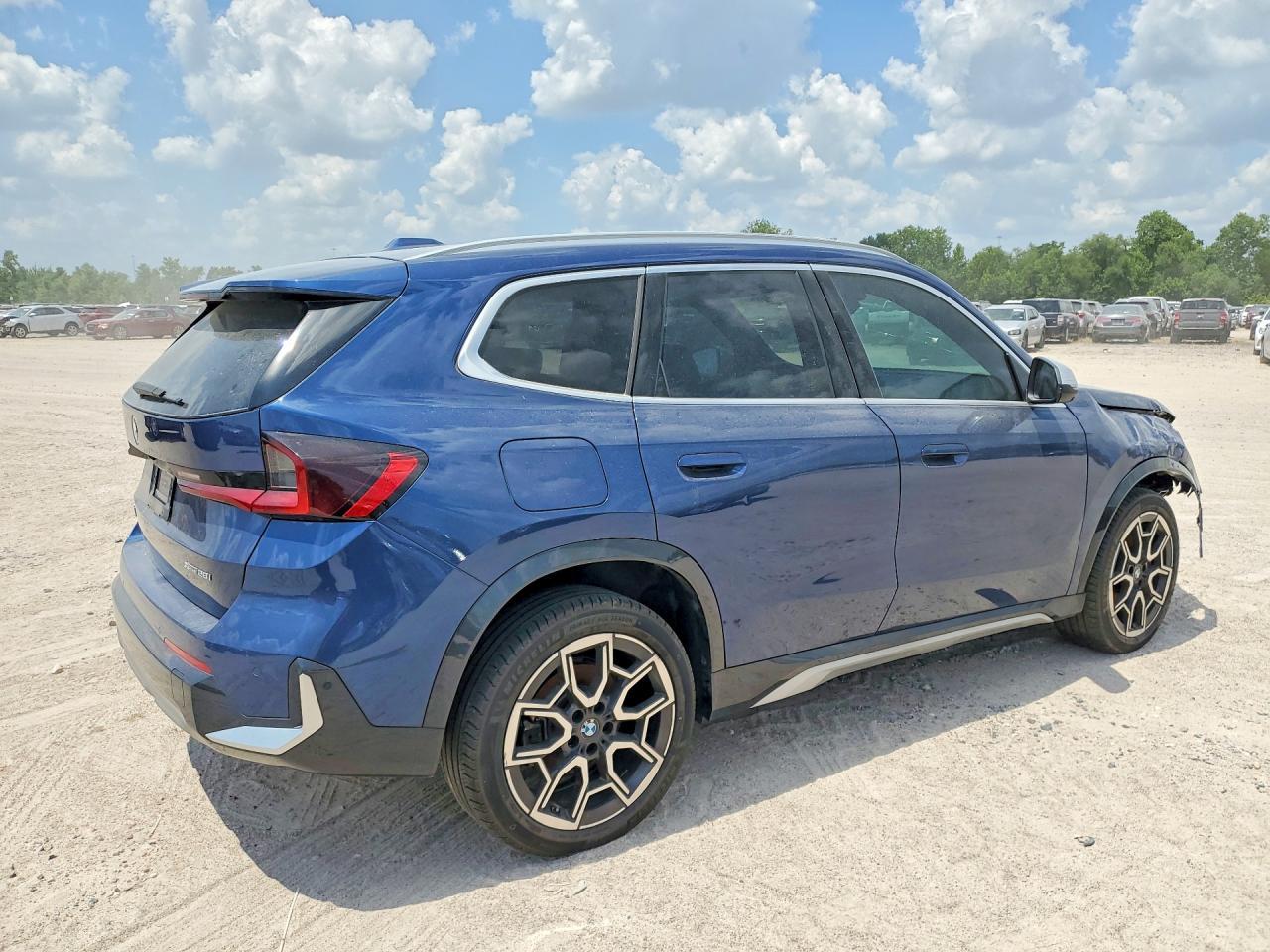 2024 BMW X1 xDrive28I - Фото 3