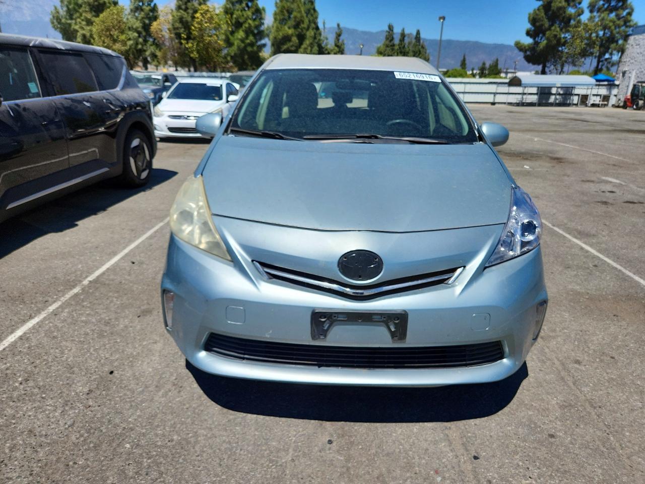 2012 Toyota Prius V Three - Image 5