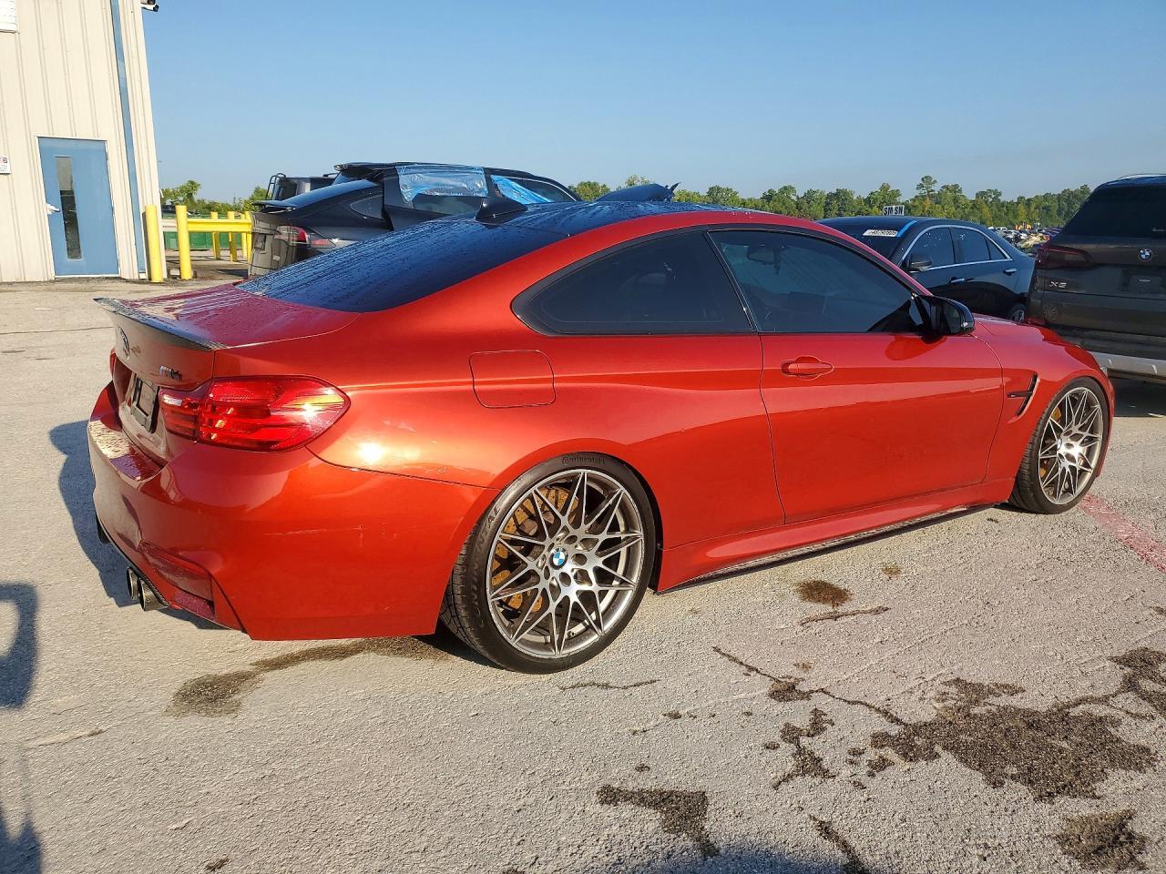 2017 BMW M4 - Фото 3