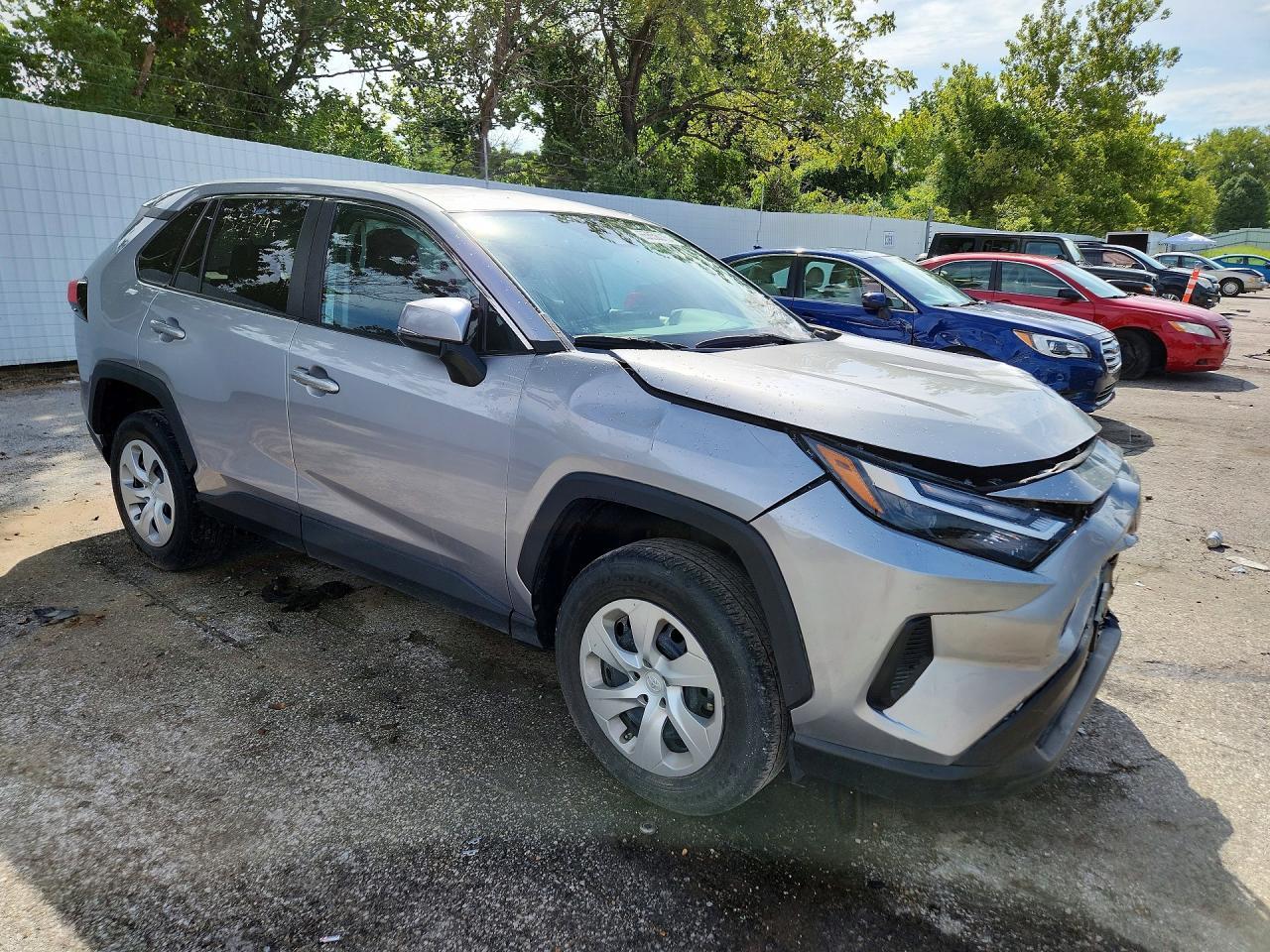 2023 Toyota Rav4 Le - Image 4