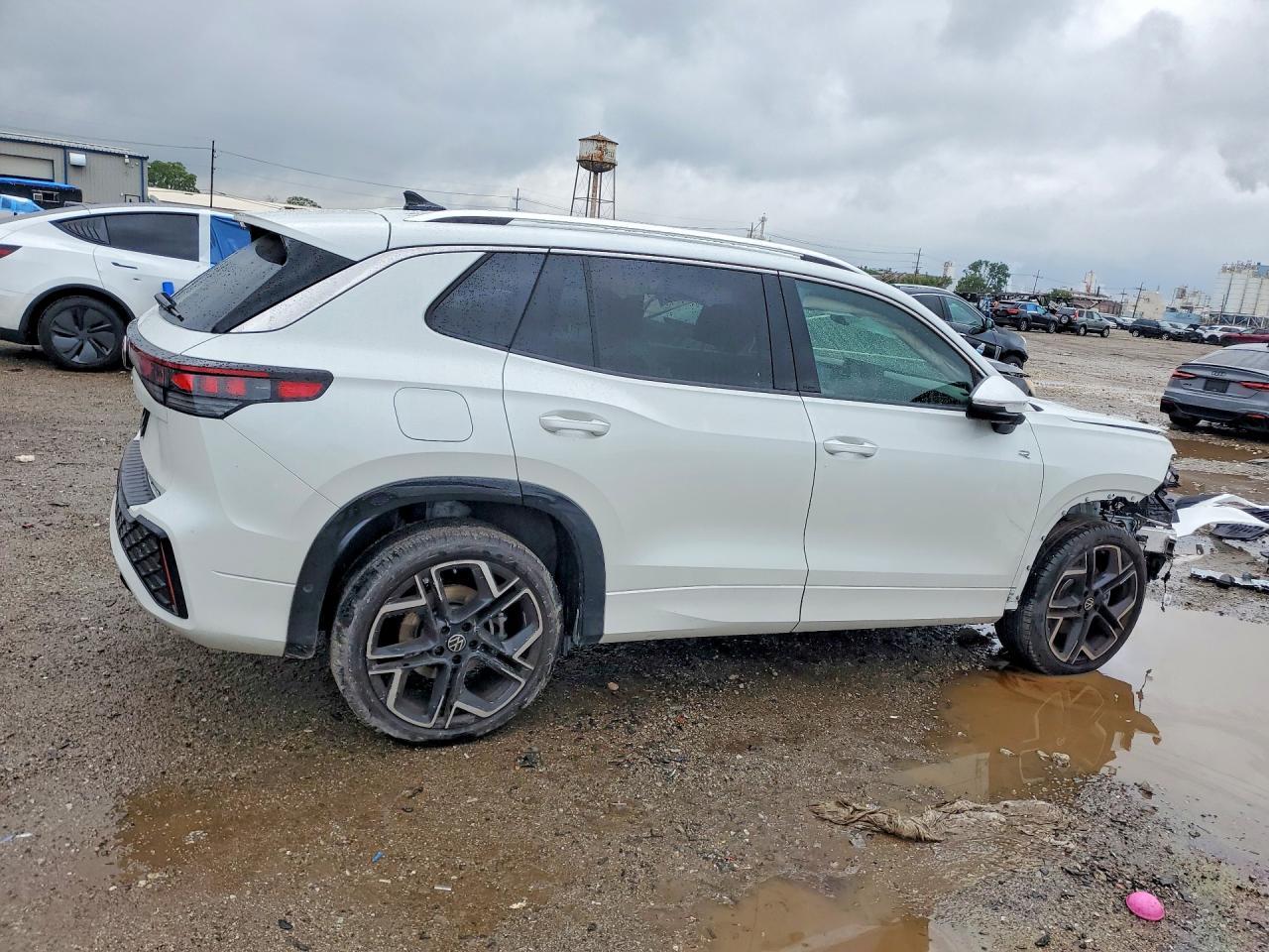 2026 Volkswagen Tiguan Sel R-Line Turbo - Фото 3