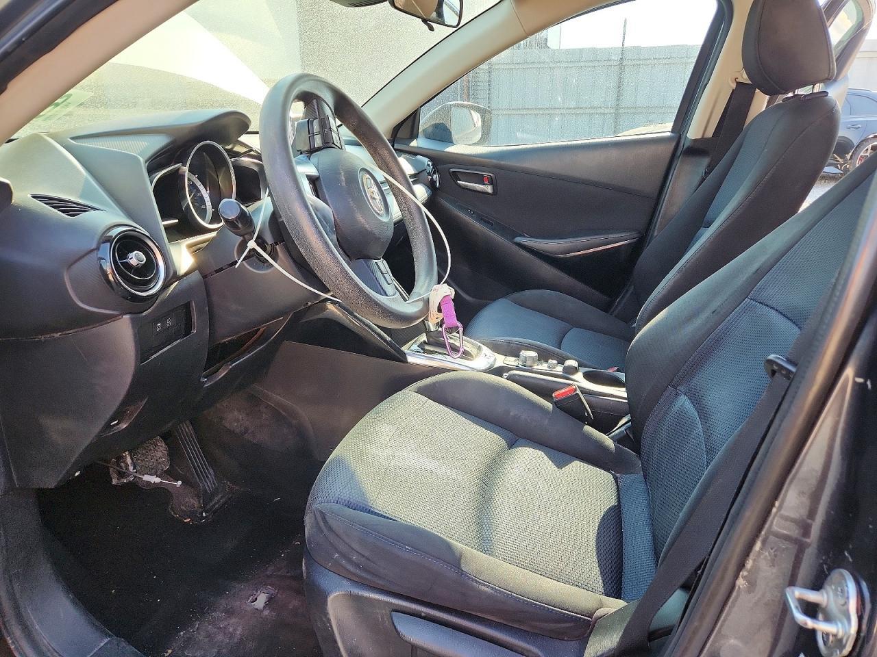 2017 Toyota Yaris Ia Base - Фото 7