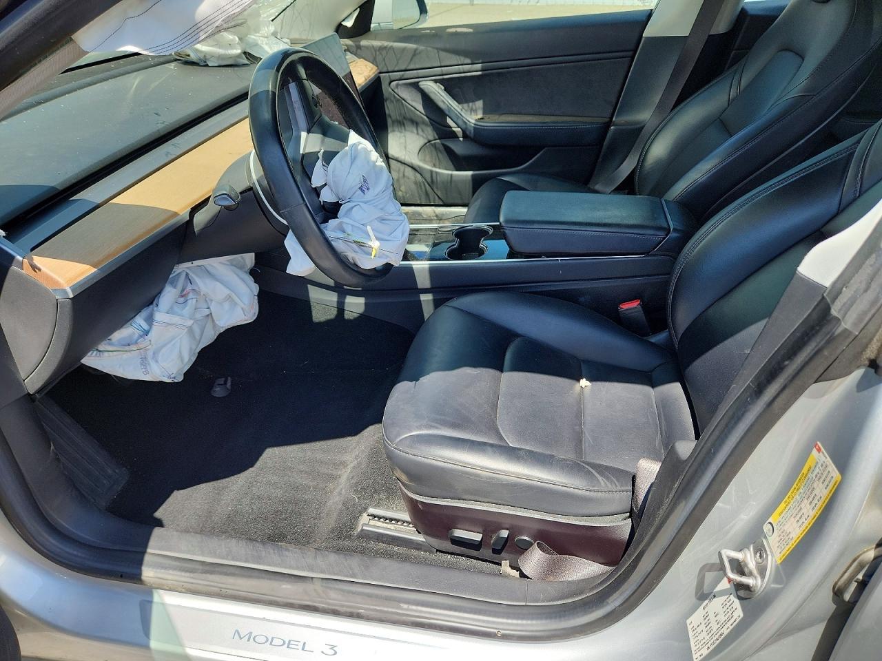 2018 Tesla Model 3 - Image 7