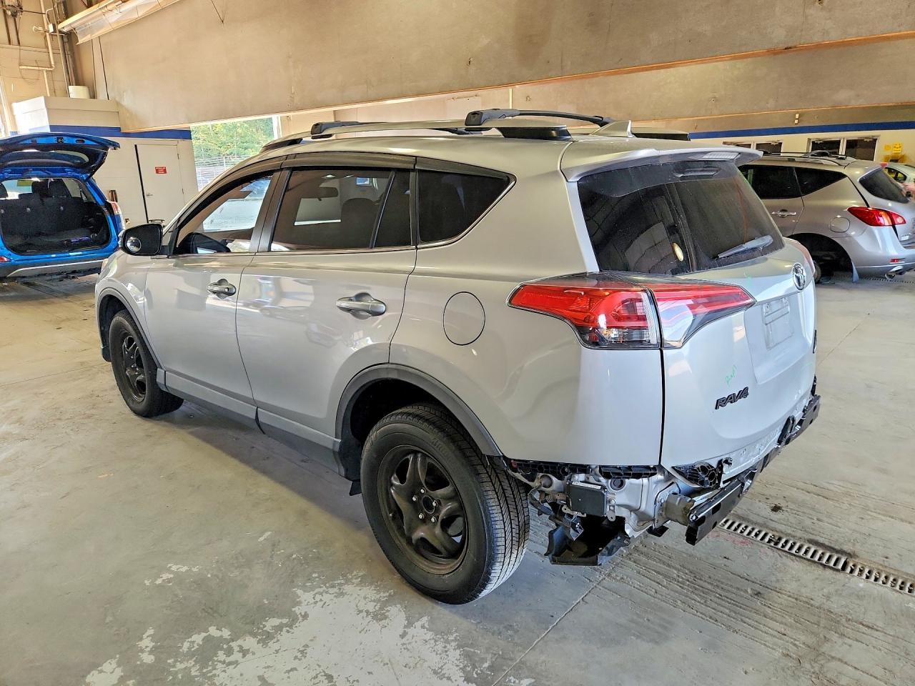 2018 Toyota Rav4 Xle - Image 2