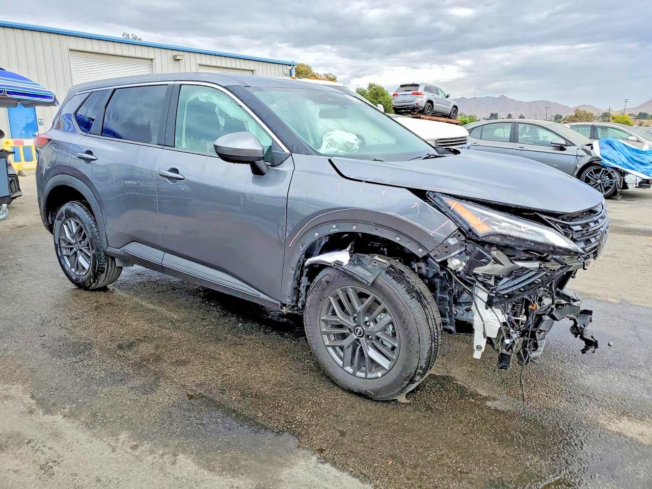 2026 Nissan Rogue Sv - Image 4