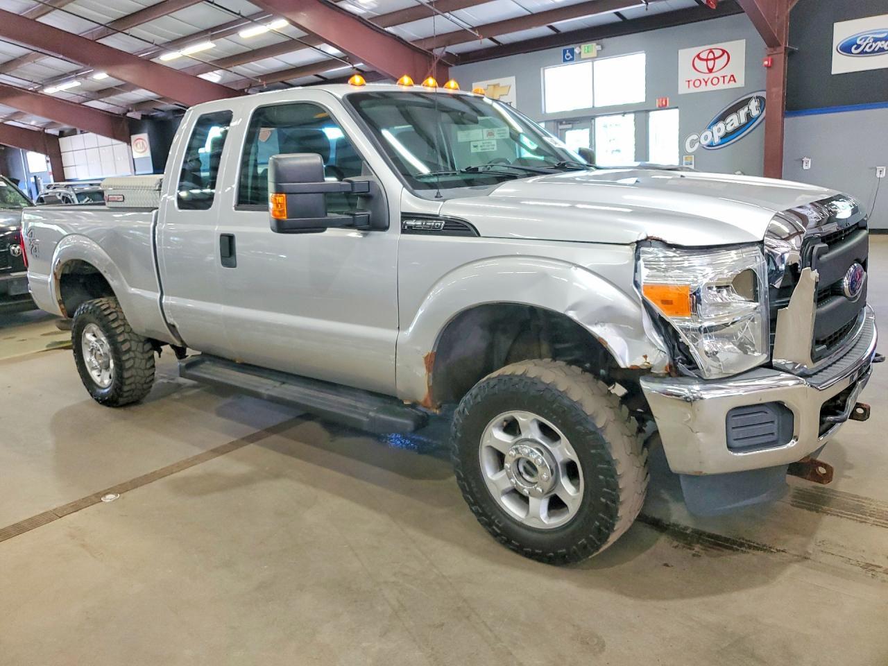 2016 Ford F250 Super Duty - Фото 4