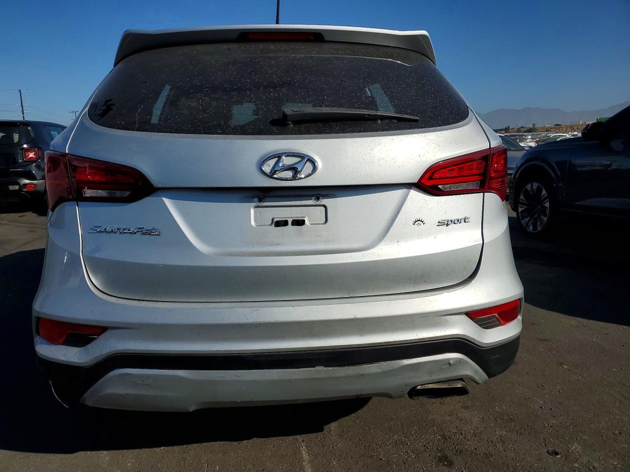 2018 Hyundai Santa Fe Sport 2.4L - Фото 6