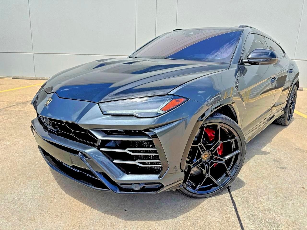 2019 Lamborghini Urus - Фото 2