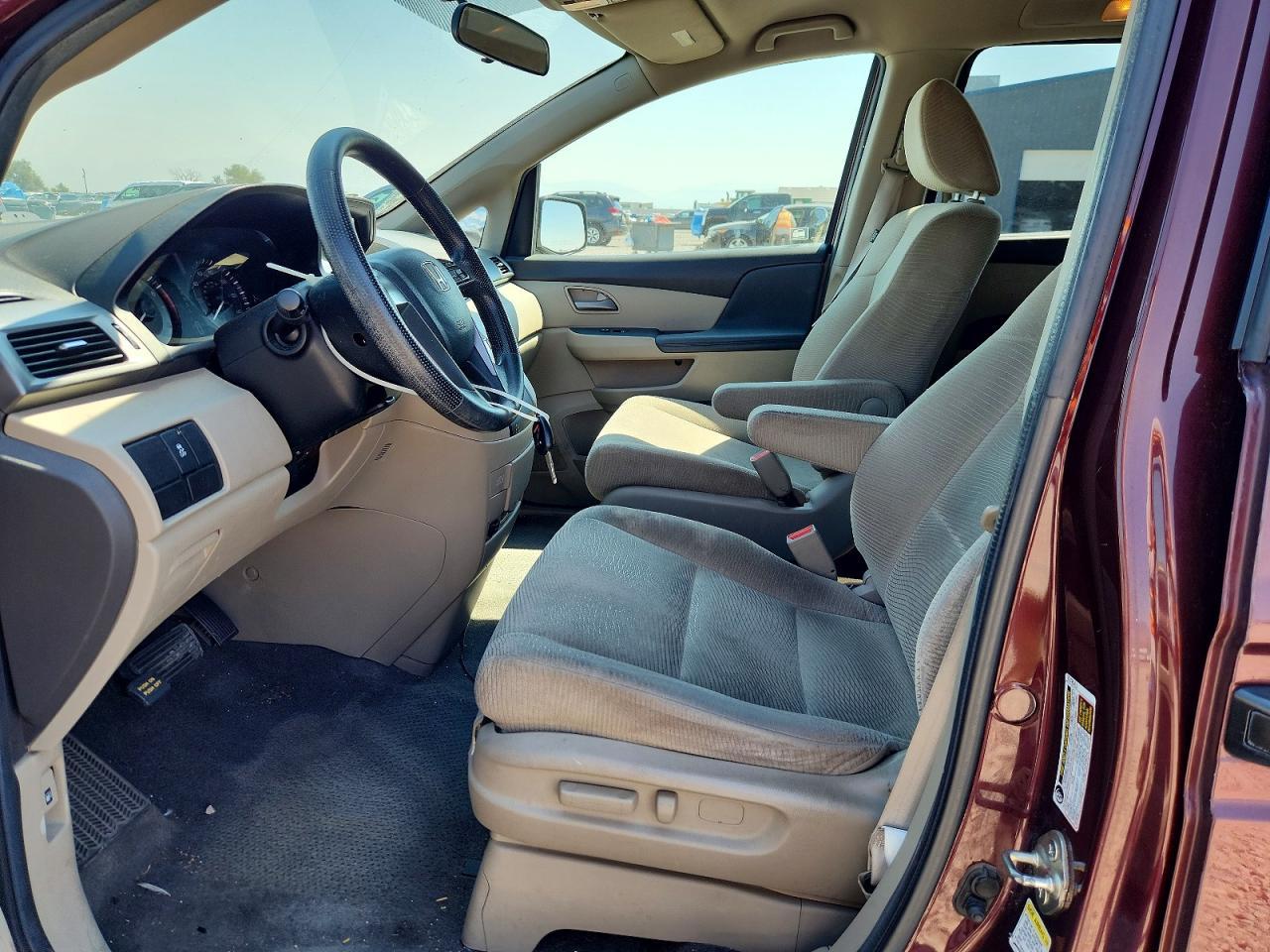2012 Honda Odyssey Lx - Image 7