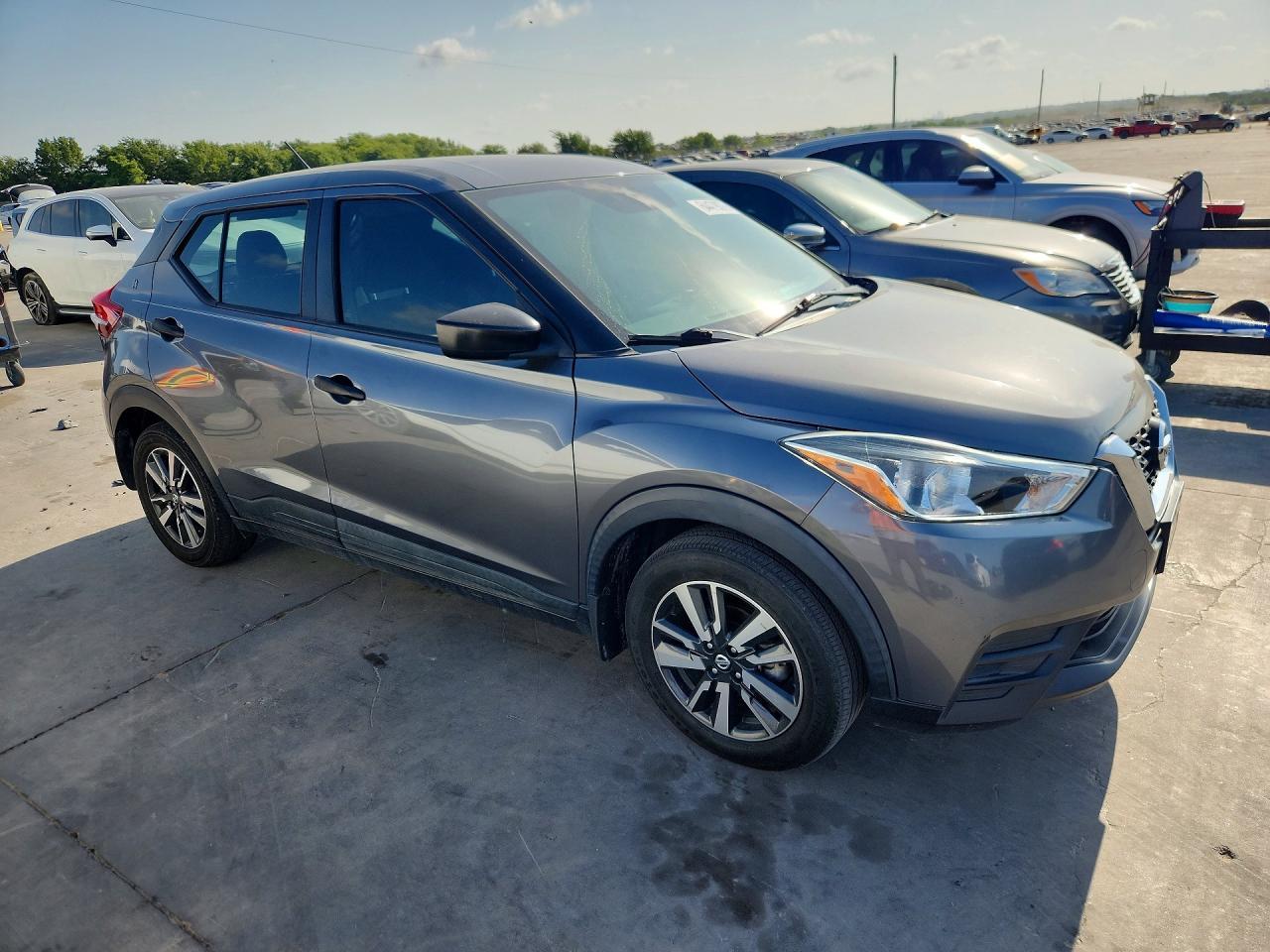 2020 Nissan Kicks S - Фото 4