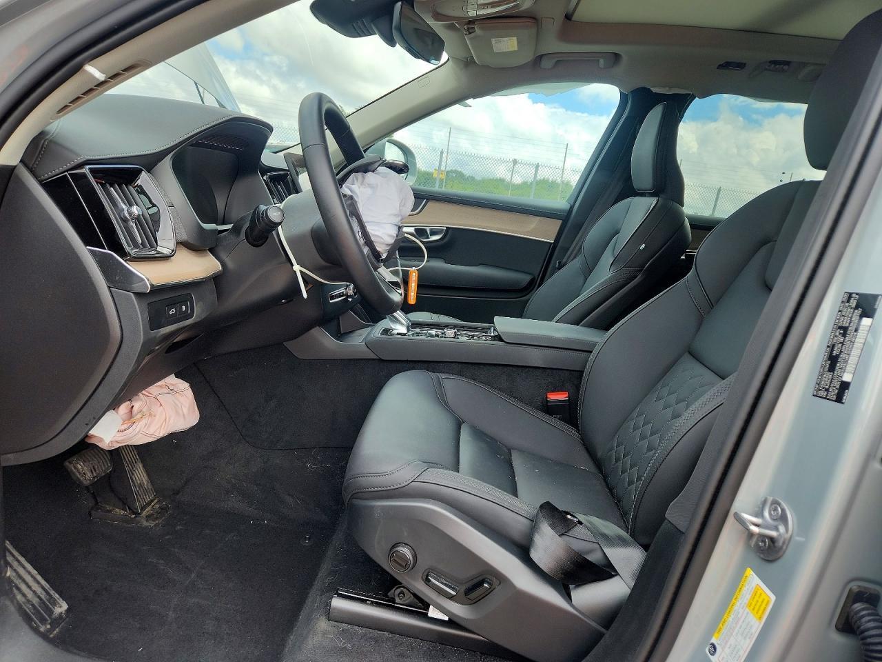 2025 Volvo Xc90 Core - Фото 7