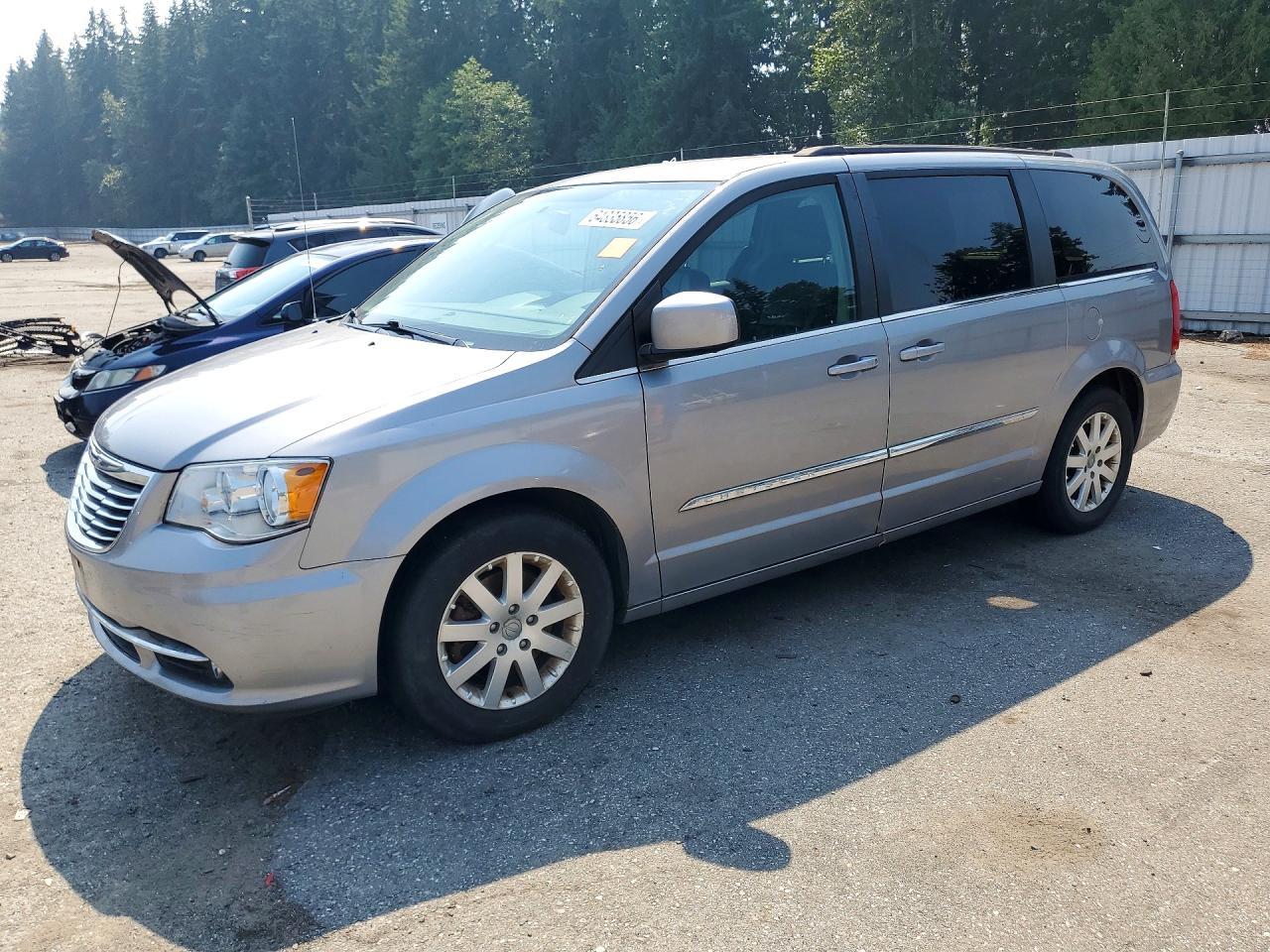 2016 Chrysler Town & Country Touring