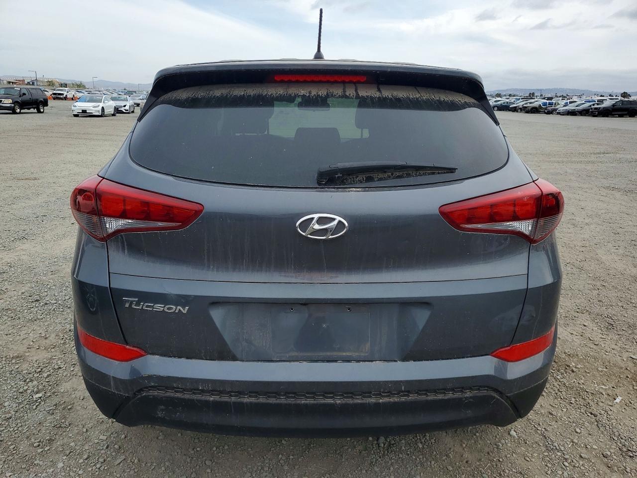 2018 Hyundai Tucson Se - Image 6