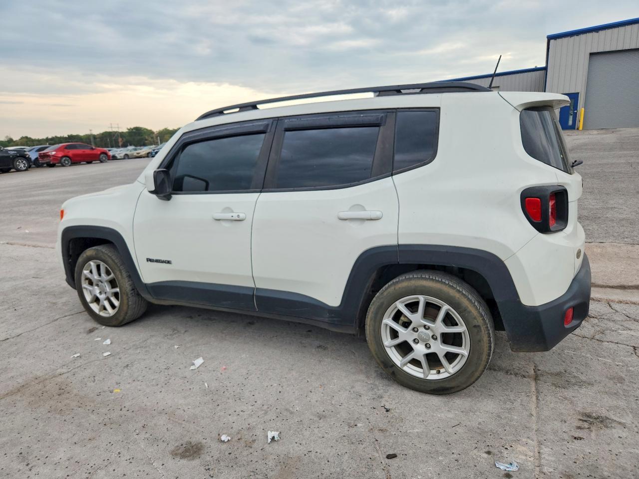 2019 Jeep Renegade Latitude - Фото 2