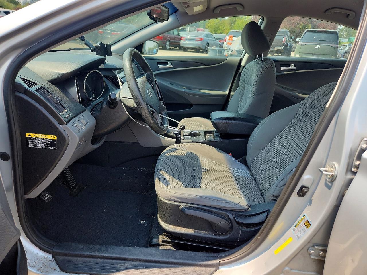 2012 Hyundai Sonata Gls - Image 7