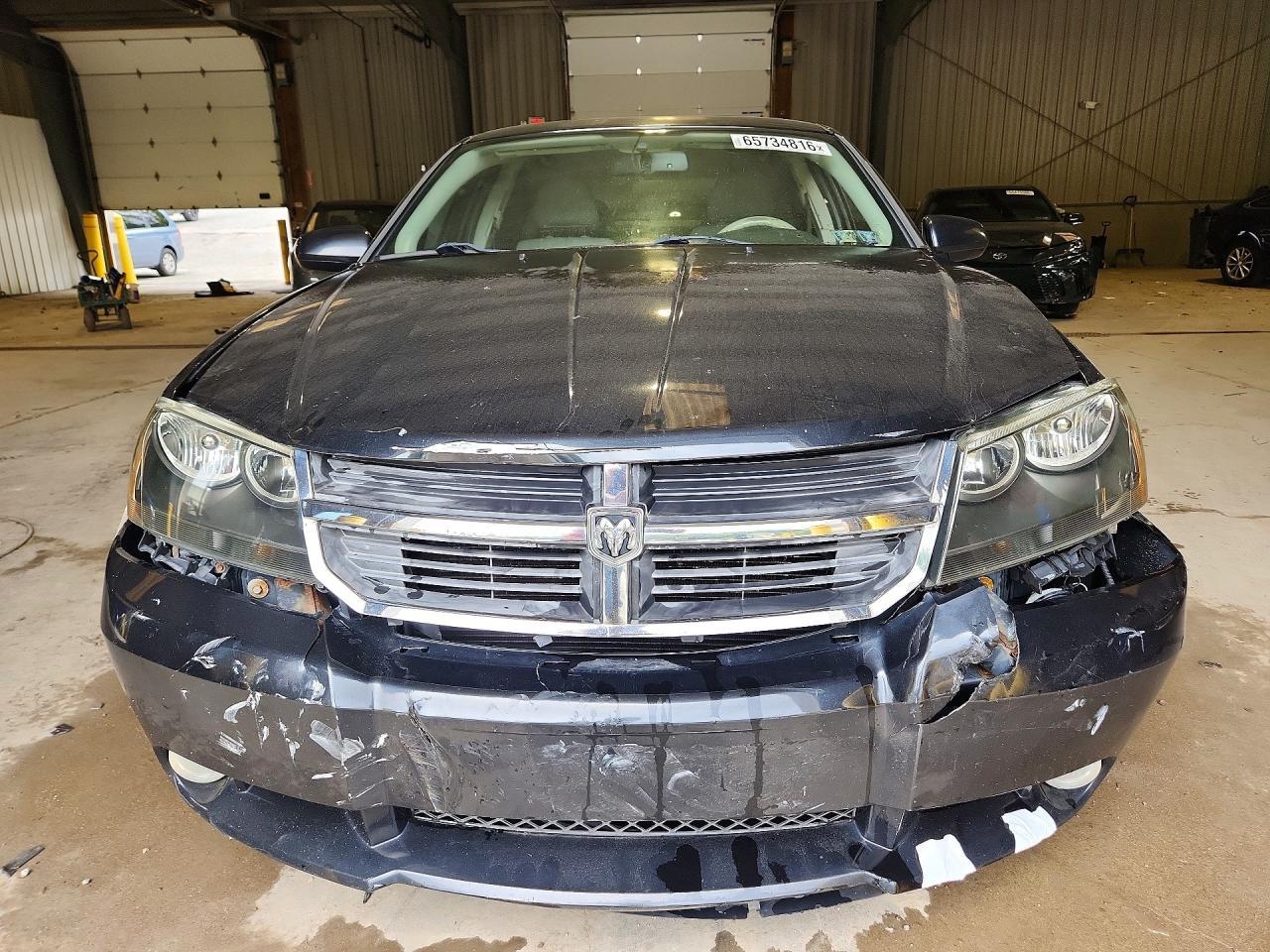 2009 Dodge Avenger R/T - Image 5