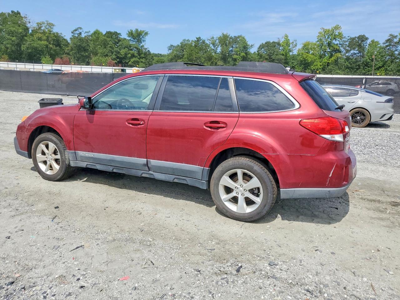 2013 Subaru Outback 2.5I Limited - Фото 2