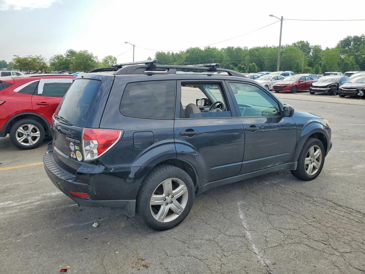 2010 Subaru Forester 2.5X Premium - Фото 3