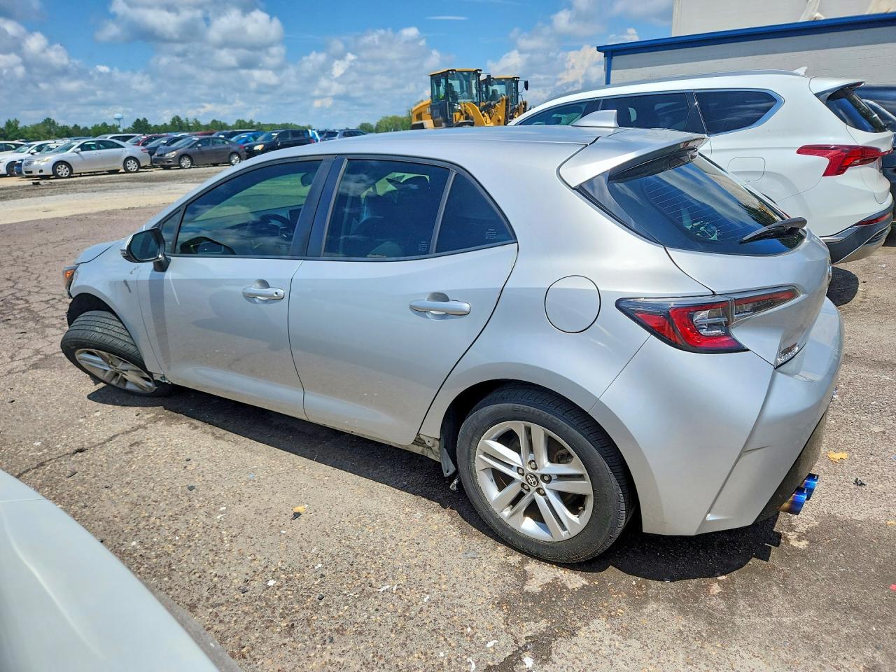 2019 Toyota Corolla Hatchback Se - Фото 2