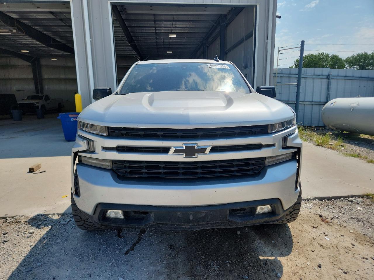 2019 Chevrolet Silverado K1500 Rst - Image 5