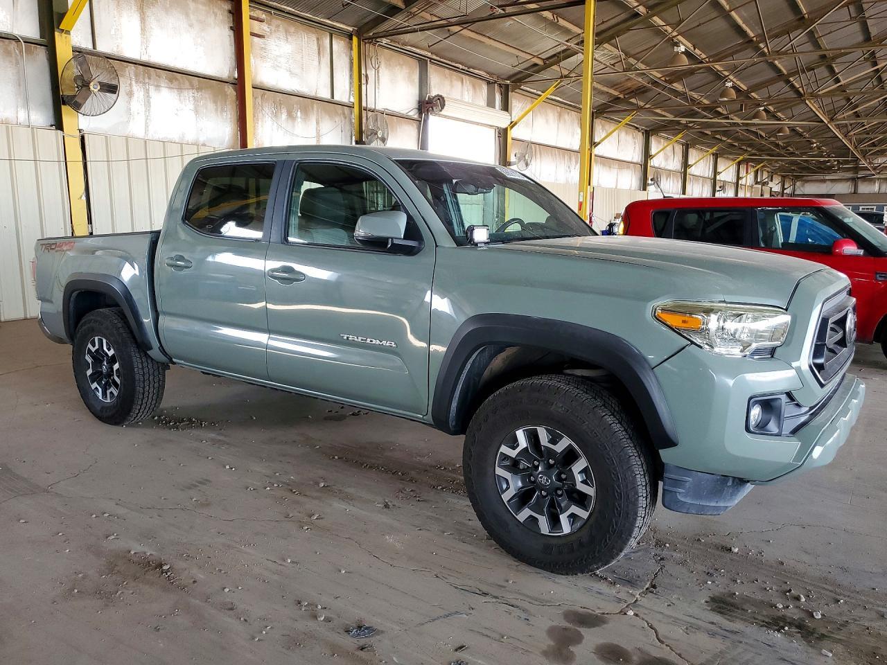 2022 Toyota Tacoma Trd Off-Road - Image 4