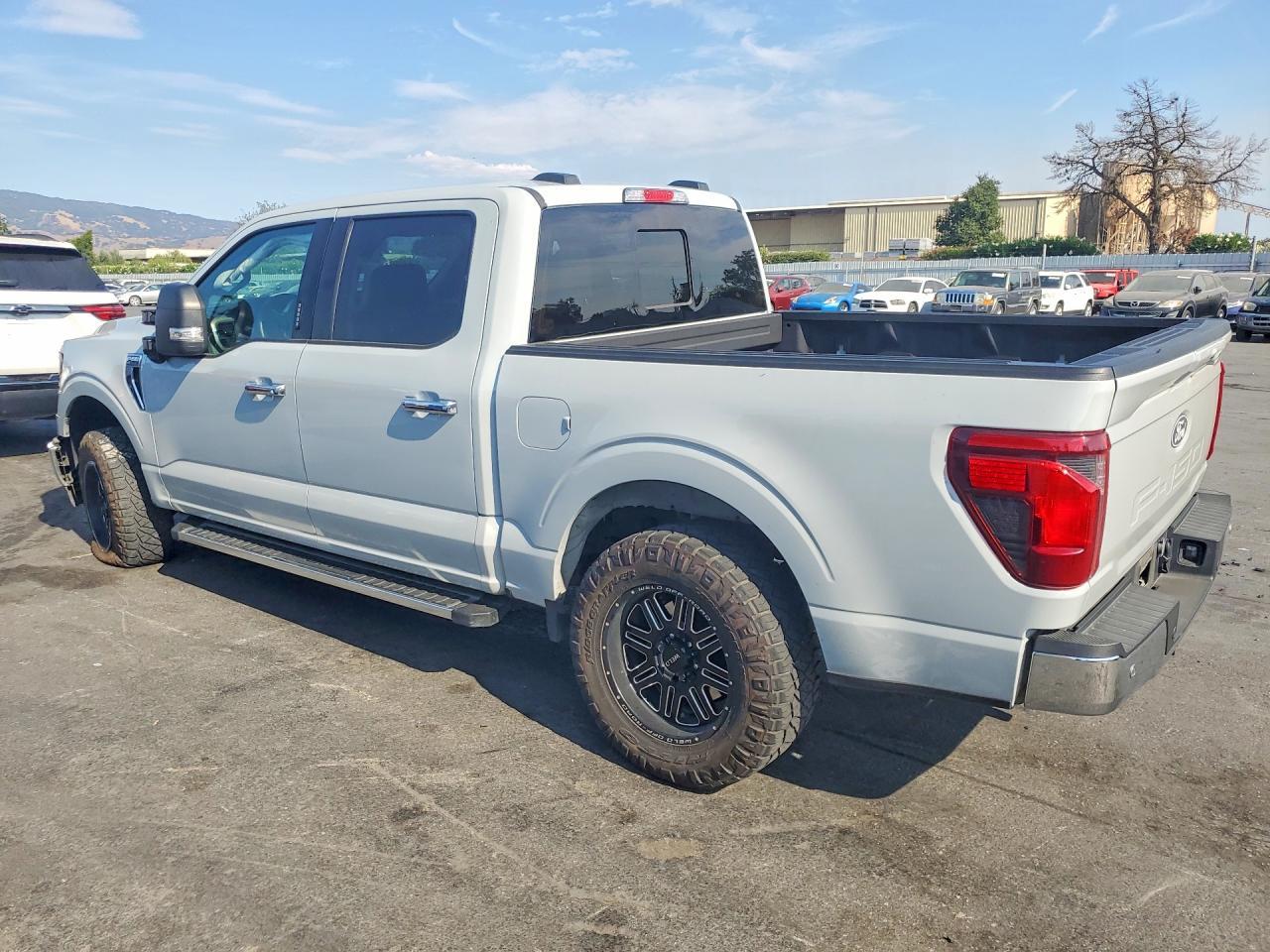 2024 Ford F150 Xlt - Фото 2