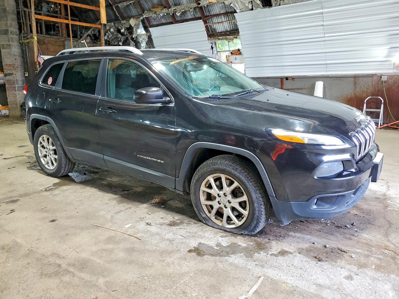 2015 Jeep Cherokee Latitude - Фото 4