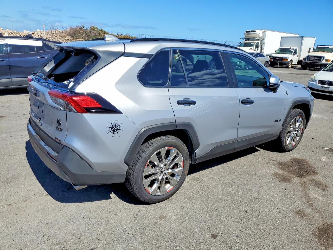 2019 Toyota Rav4 Xle Premium - Фото 3