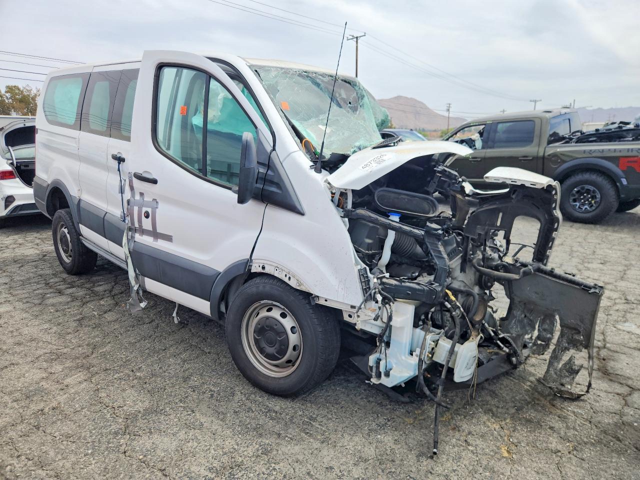 2015 Ford Transit T-150 - Фото 4