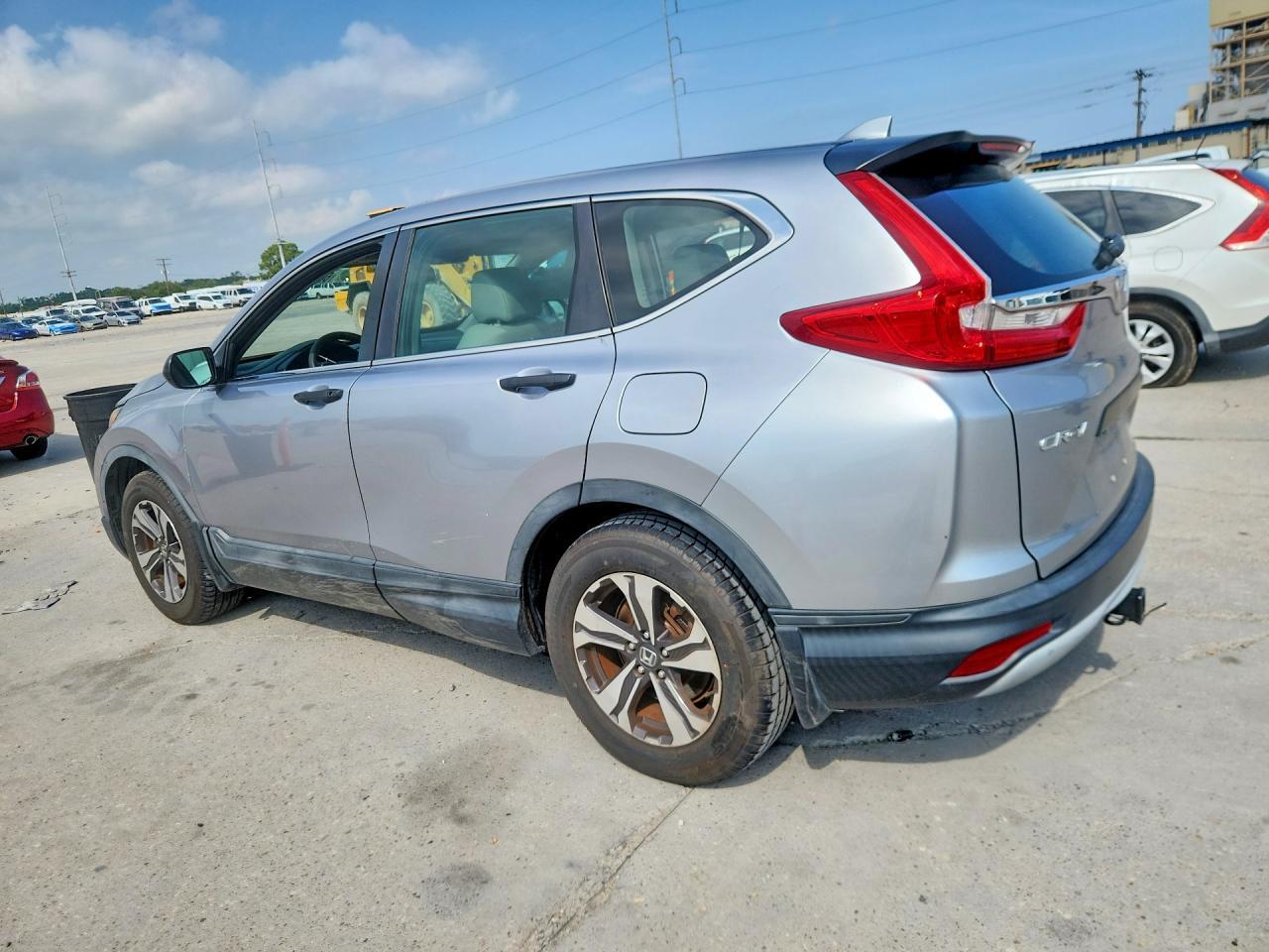 2017 Honda Cr-V Lx - Фото 2