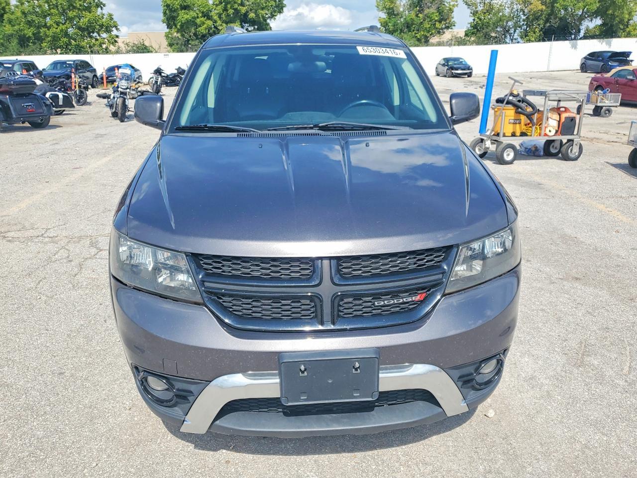2018 Dodge Journey Crossroad - Image 5