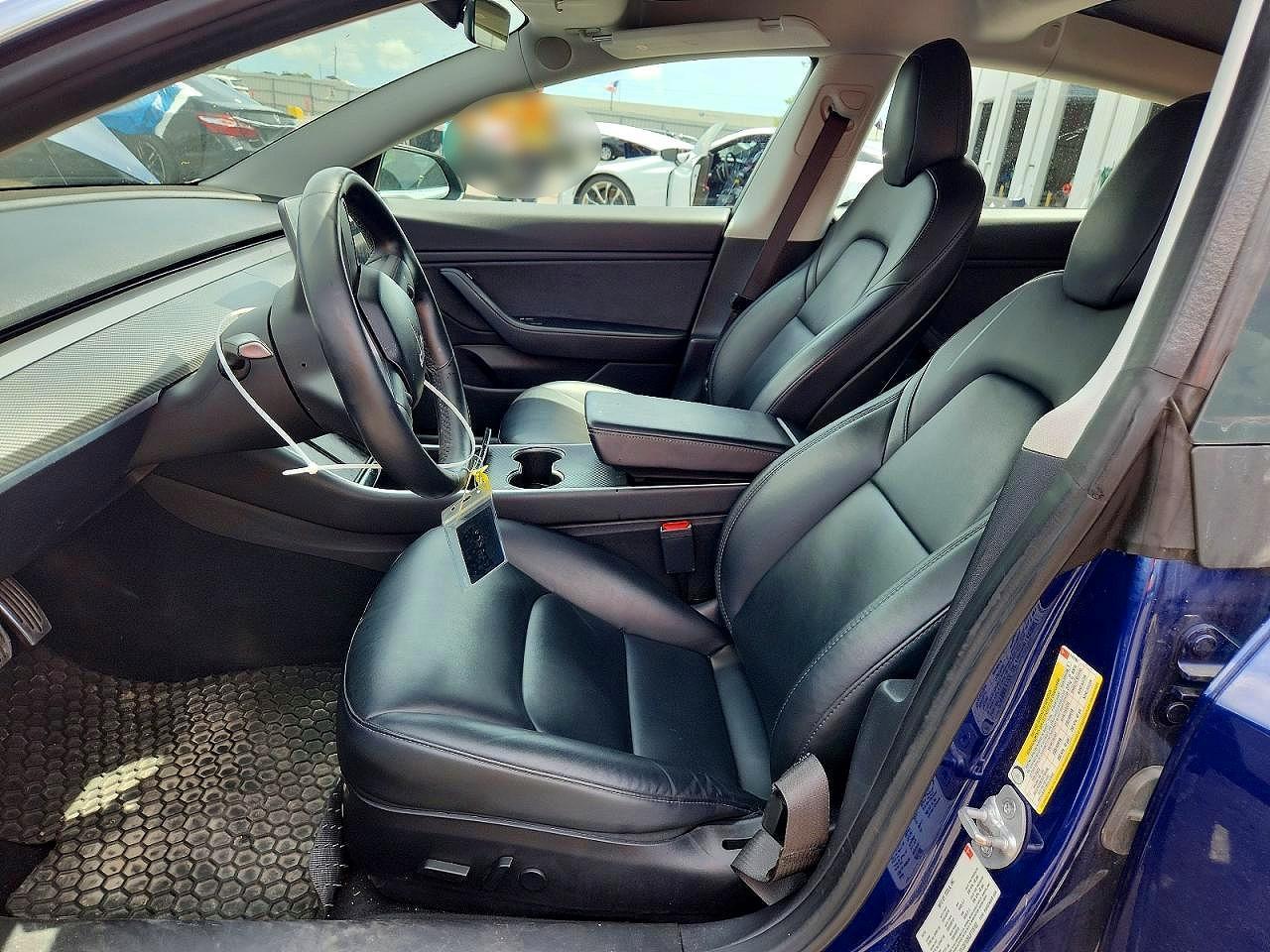 2018 Tesla Model 3 - Image 7
