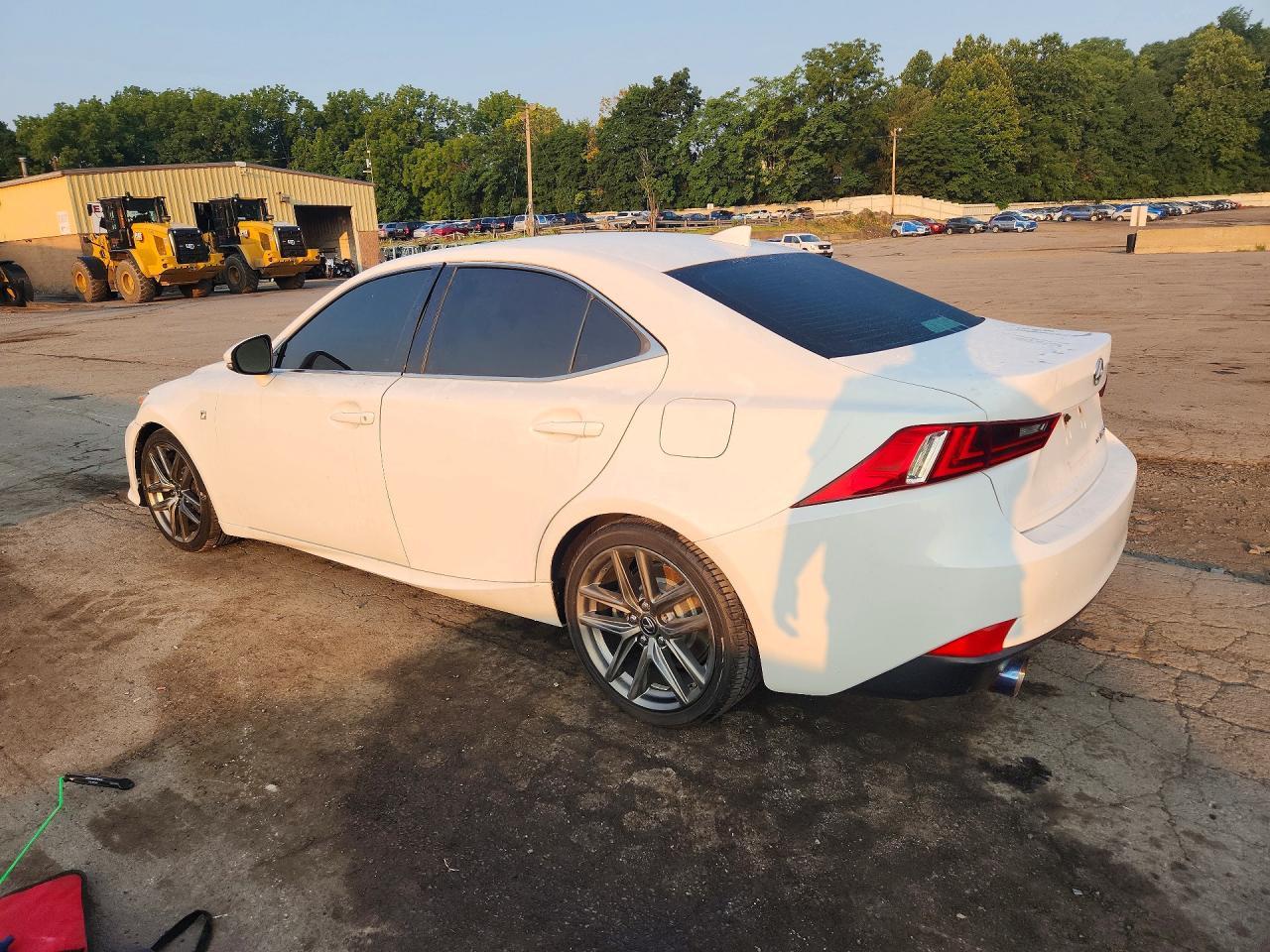 2014 Lexus Is 350 - Image 2