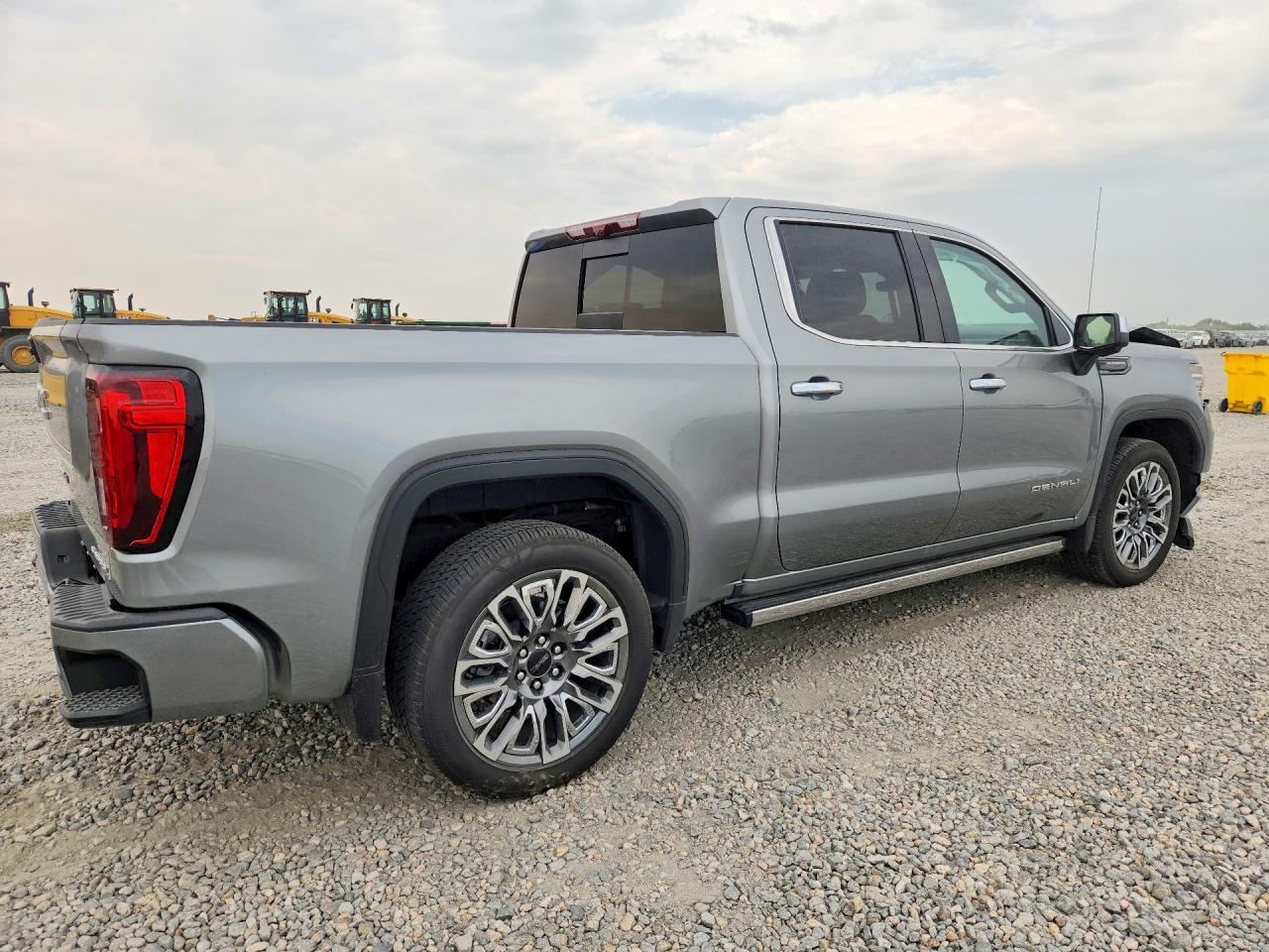 2025 GMC Sierra K1500 Denali Ultimate - Фото 3