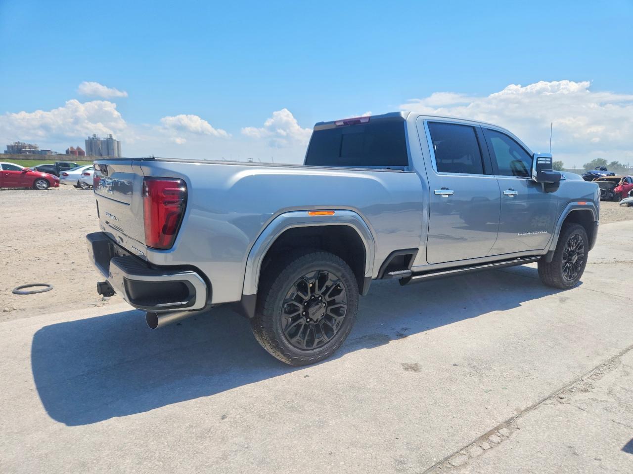 2026 GMC Sierra K2500 Denali - Фото 3
