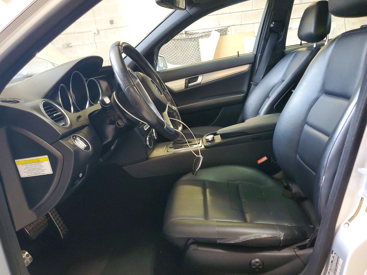 2013 Mercedes-Benz C 300 4Matic - Image 7