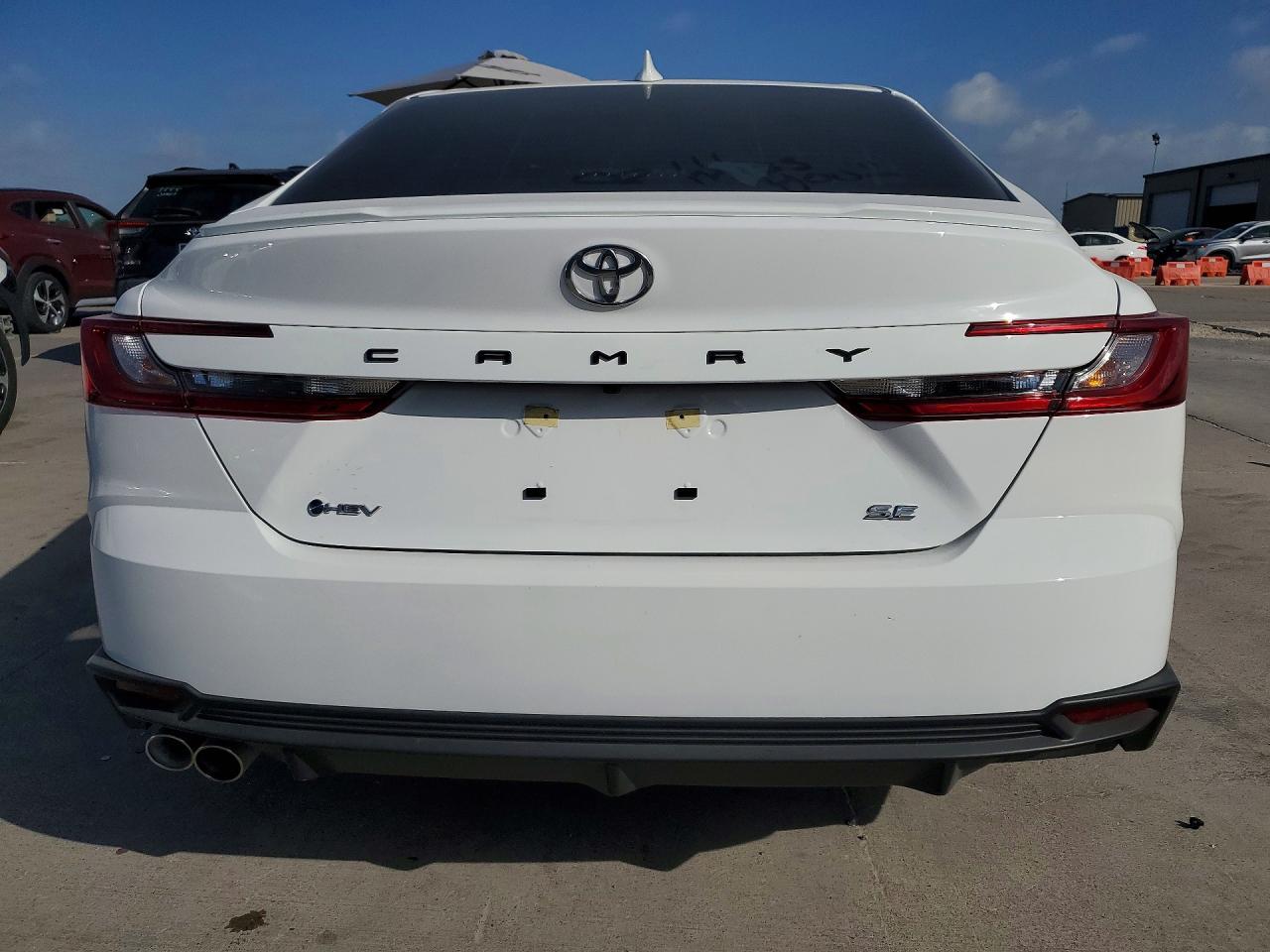 2026 Toyota Camry Se - Фото 6