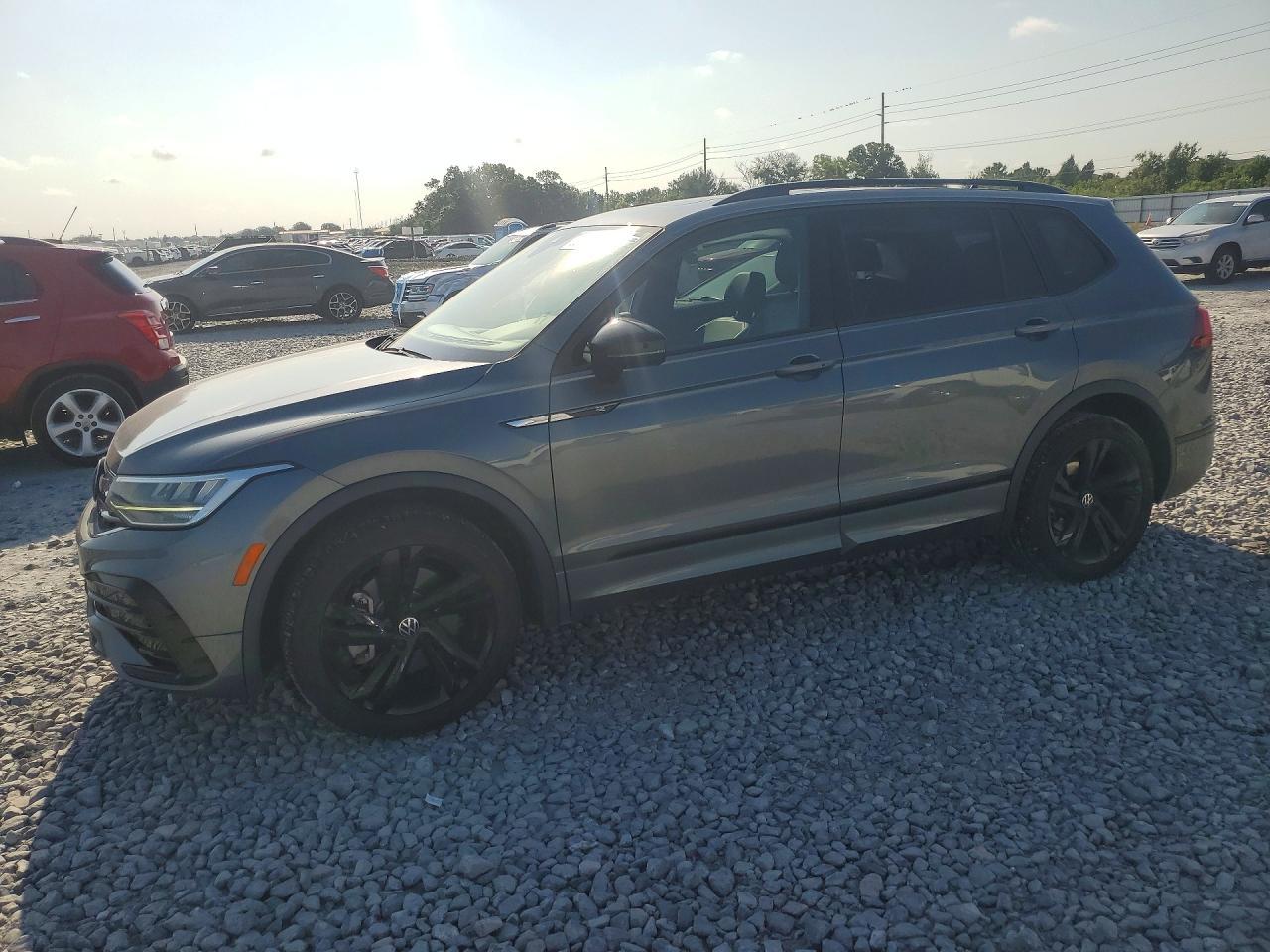 2023 Volkswagen Tiguan Se R-Line Black