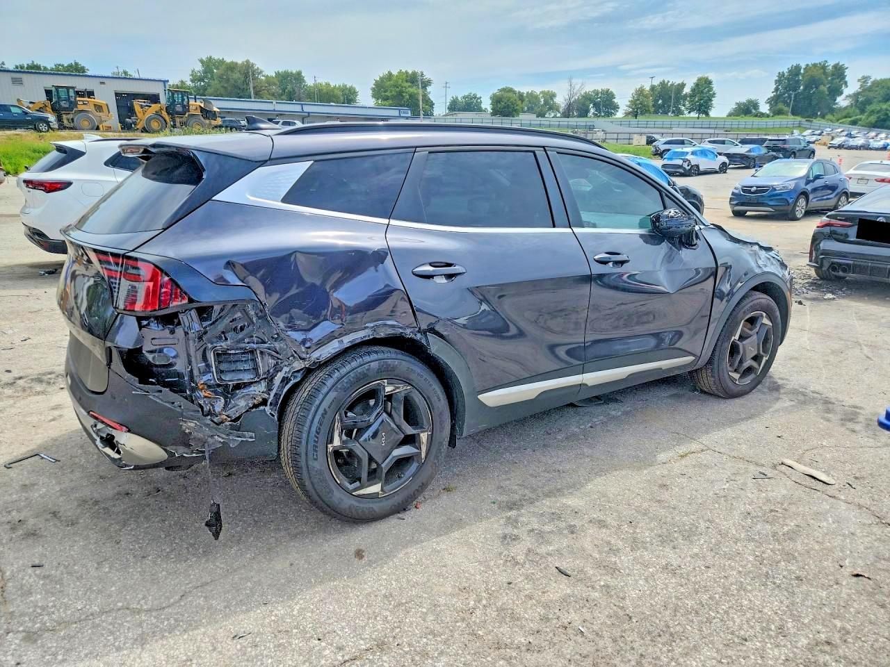 2026 Kia Sportage Ex - Image 3