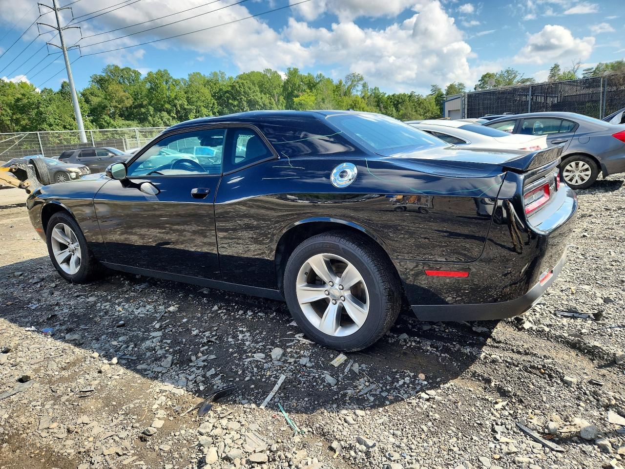 2020 Dodge Challenger Sxt - Image 2