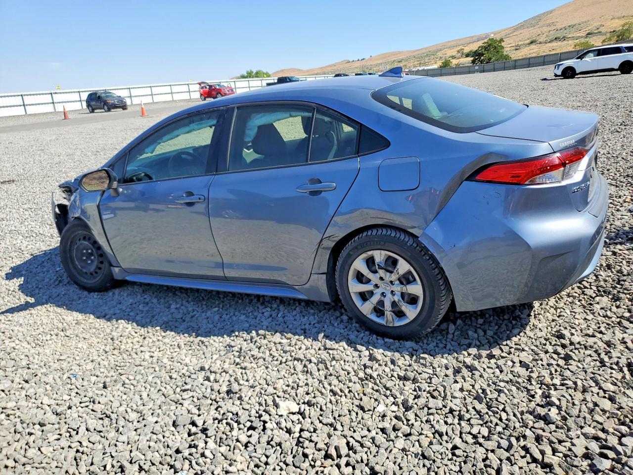 2022 Toyota Corolla Le - Image 2