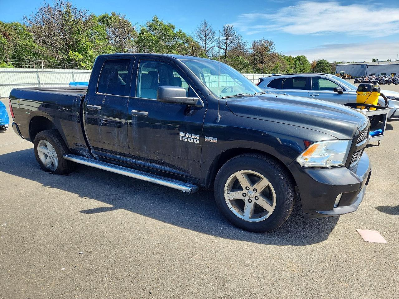 2015 Ram 1500 St - Image 4