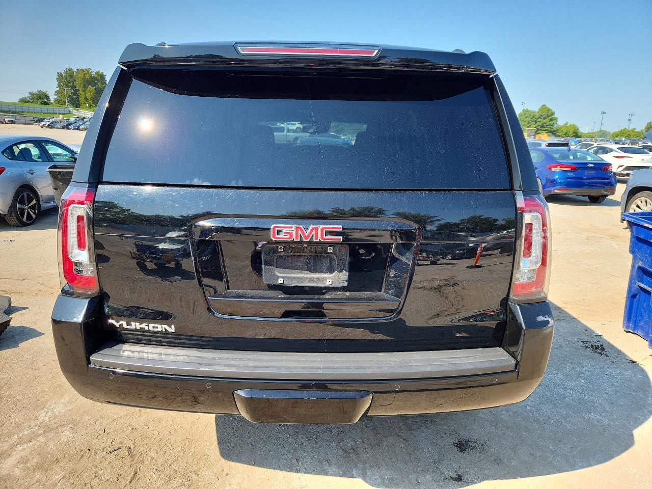 2017 GMC Yukon Slt - Image 6