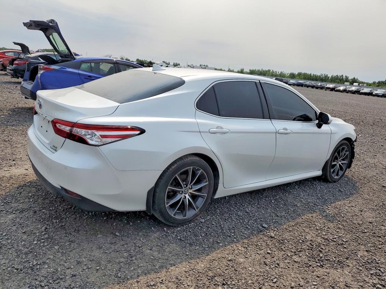 2018 Toyota Camry Hybrid Xle - Фото 3