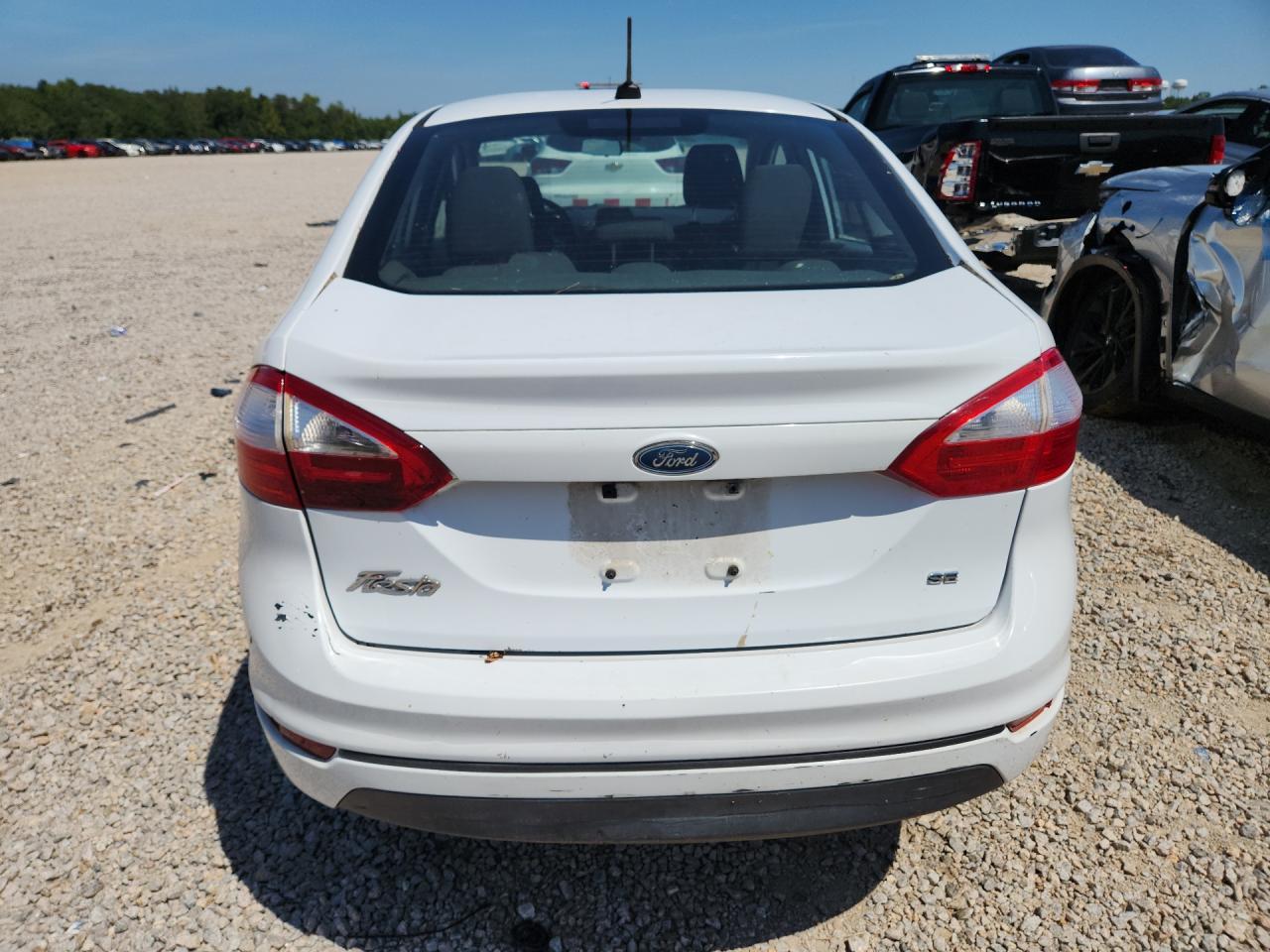 2017 Ford Fiesta Se - Фото 6