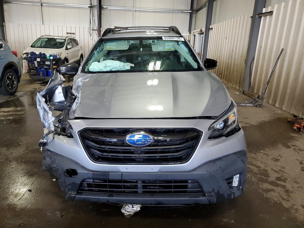 2021 Subaru Outback Onyx Edition Xt - Image 5