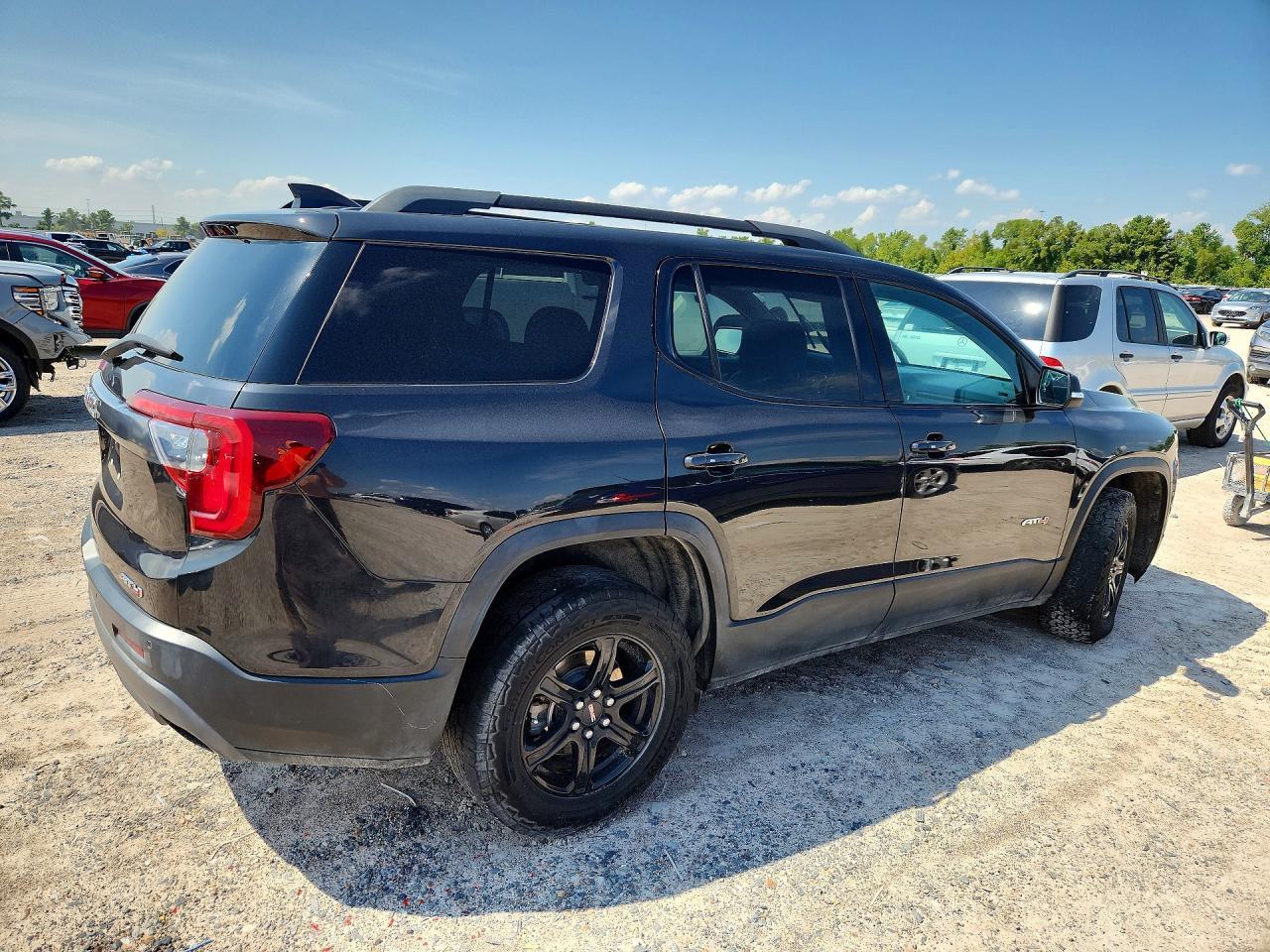 2020 GMC Acadia At4 - Фото 3