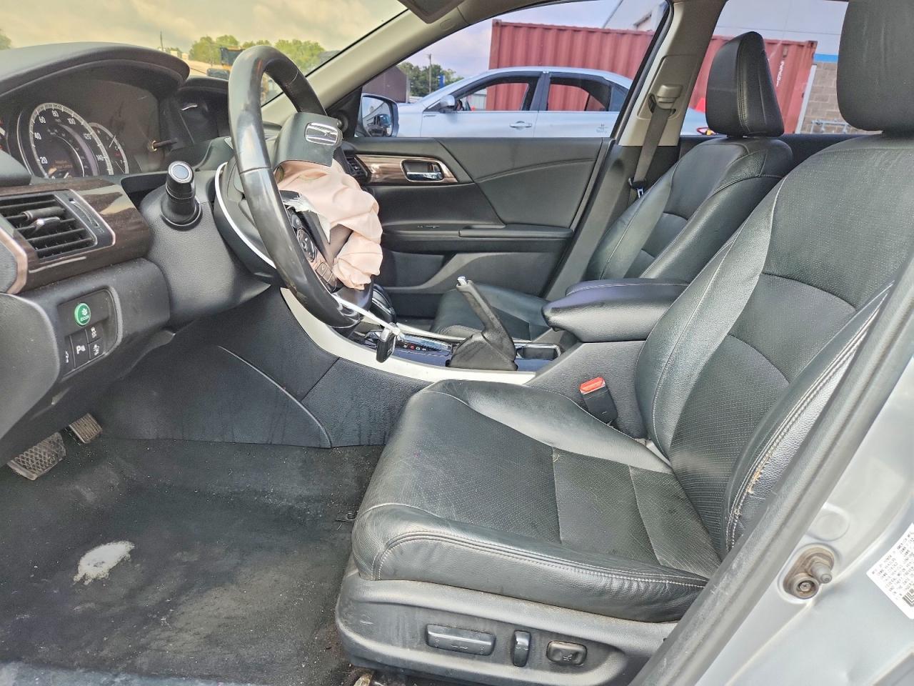 2017 Honda Accord Touring - Фото 7