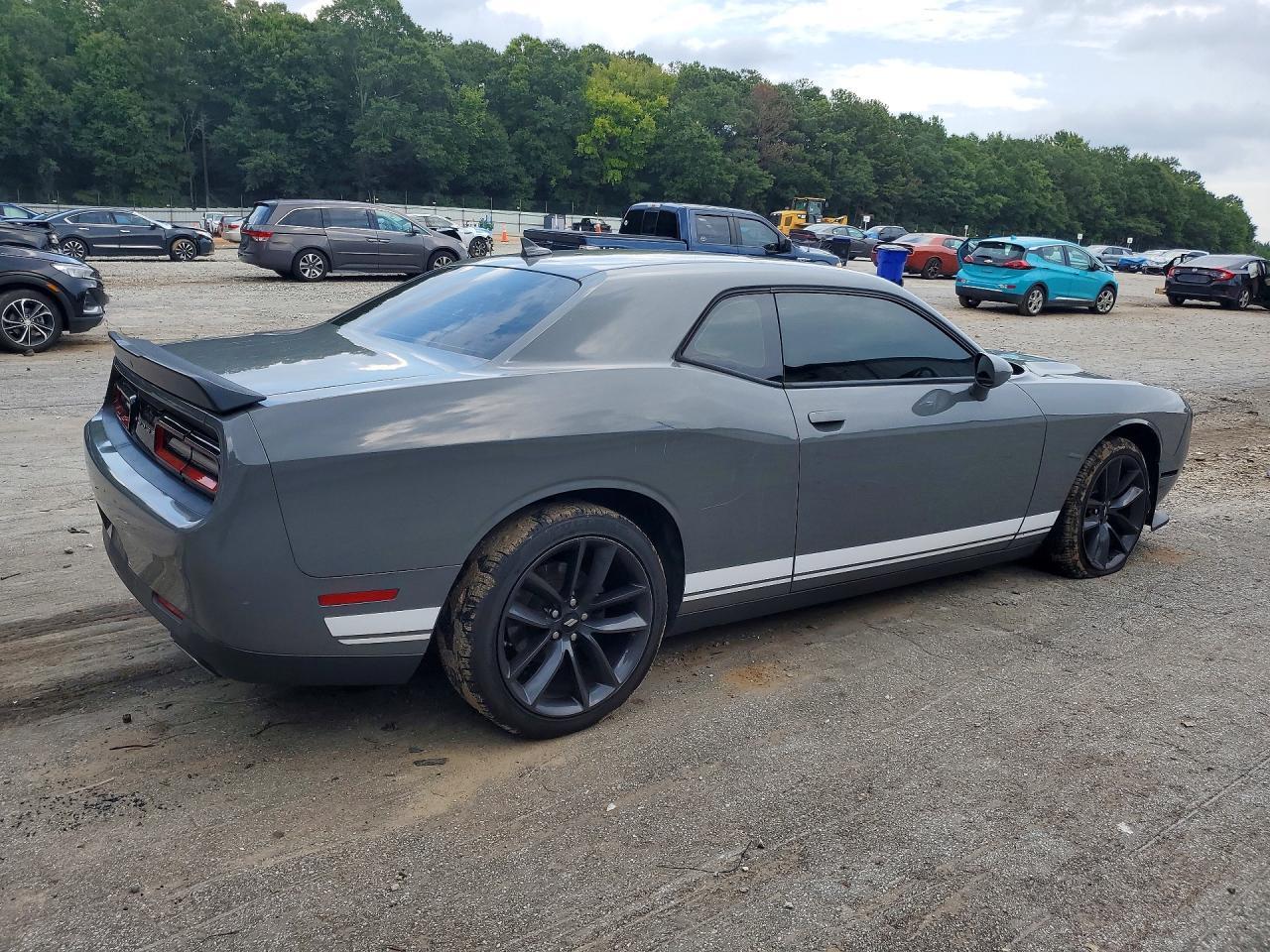 2017 Dodge Challenger Sxt - Фото 3