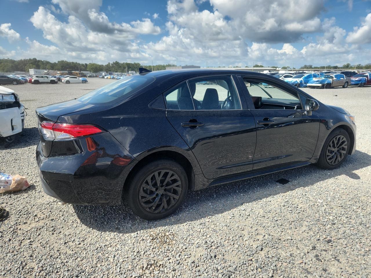 2023 Toyota Corolla Le - Image 3